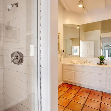 H962 - Hamilton Cove Villa 9-62